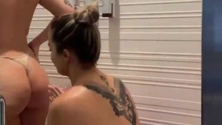 Iammia1 Onlyfans Leak – Lesbian Masturbating In Bath !